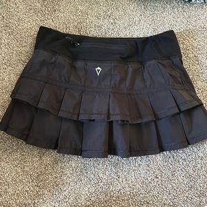 Size 7 girls IVIVVA black skirt